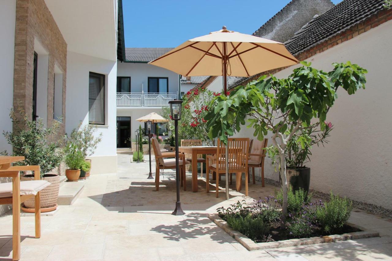 Haus Renee Bed & Breakfast Podersdorf am See Luaran gambar