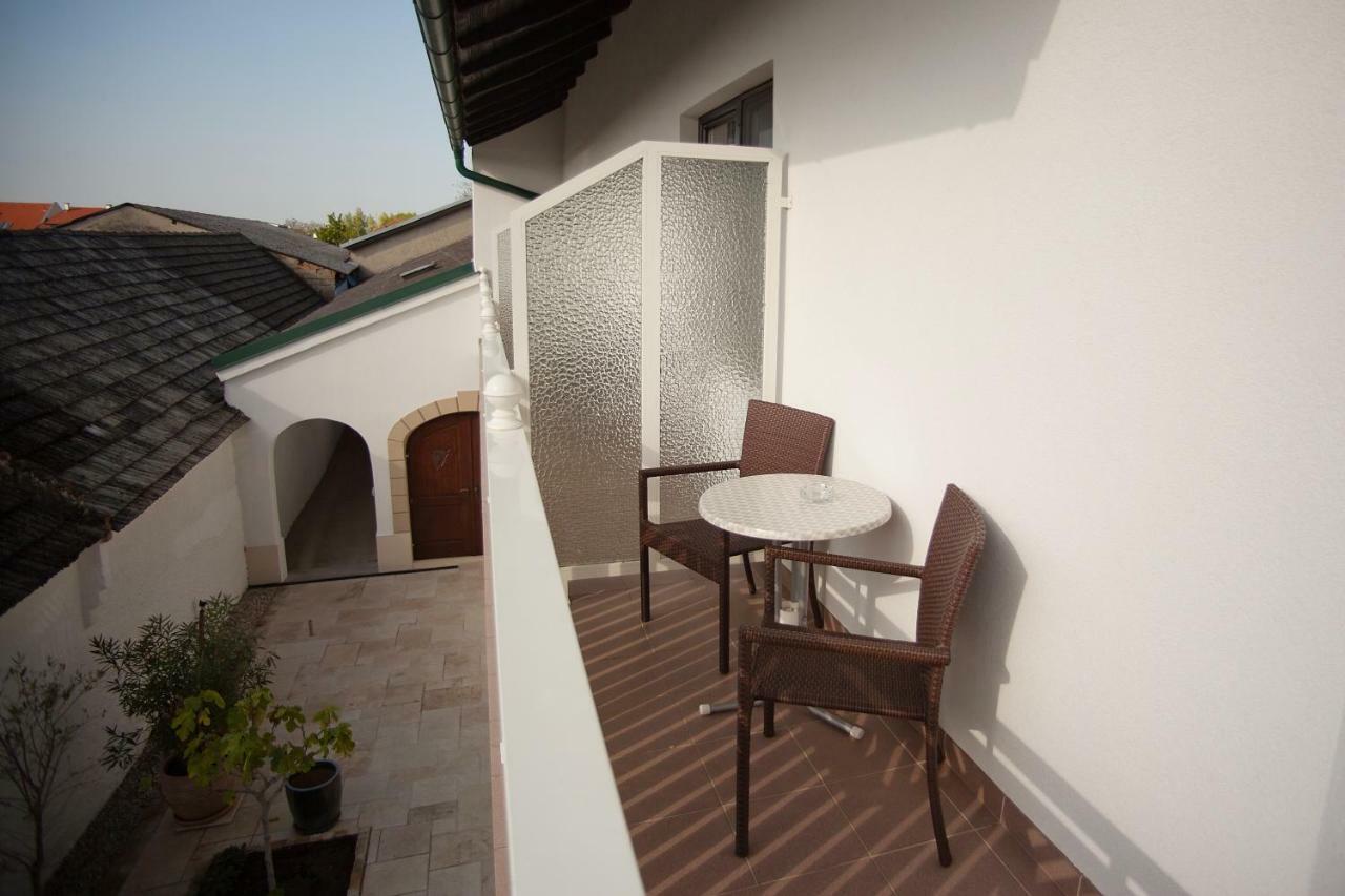 Haus Renee Bed & Breakfast Podersdorf am See Luaran gambar